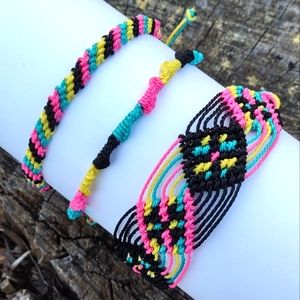 Friendship bracelet set